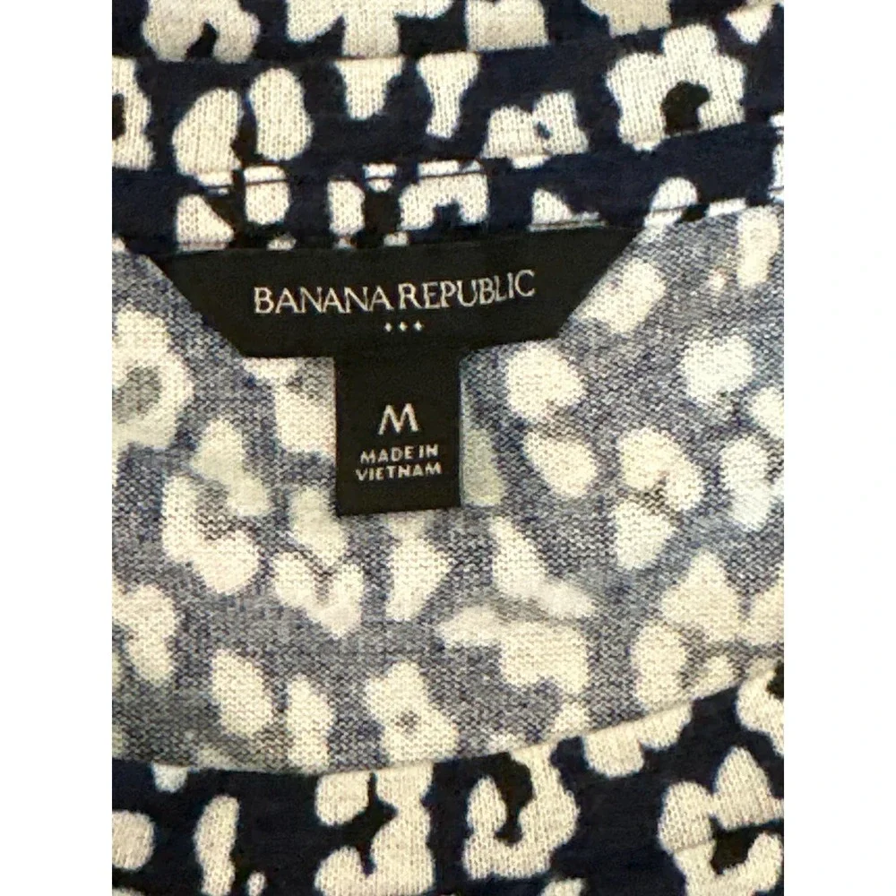 Banana Republic Top Women's‎ Medium